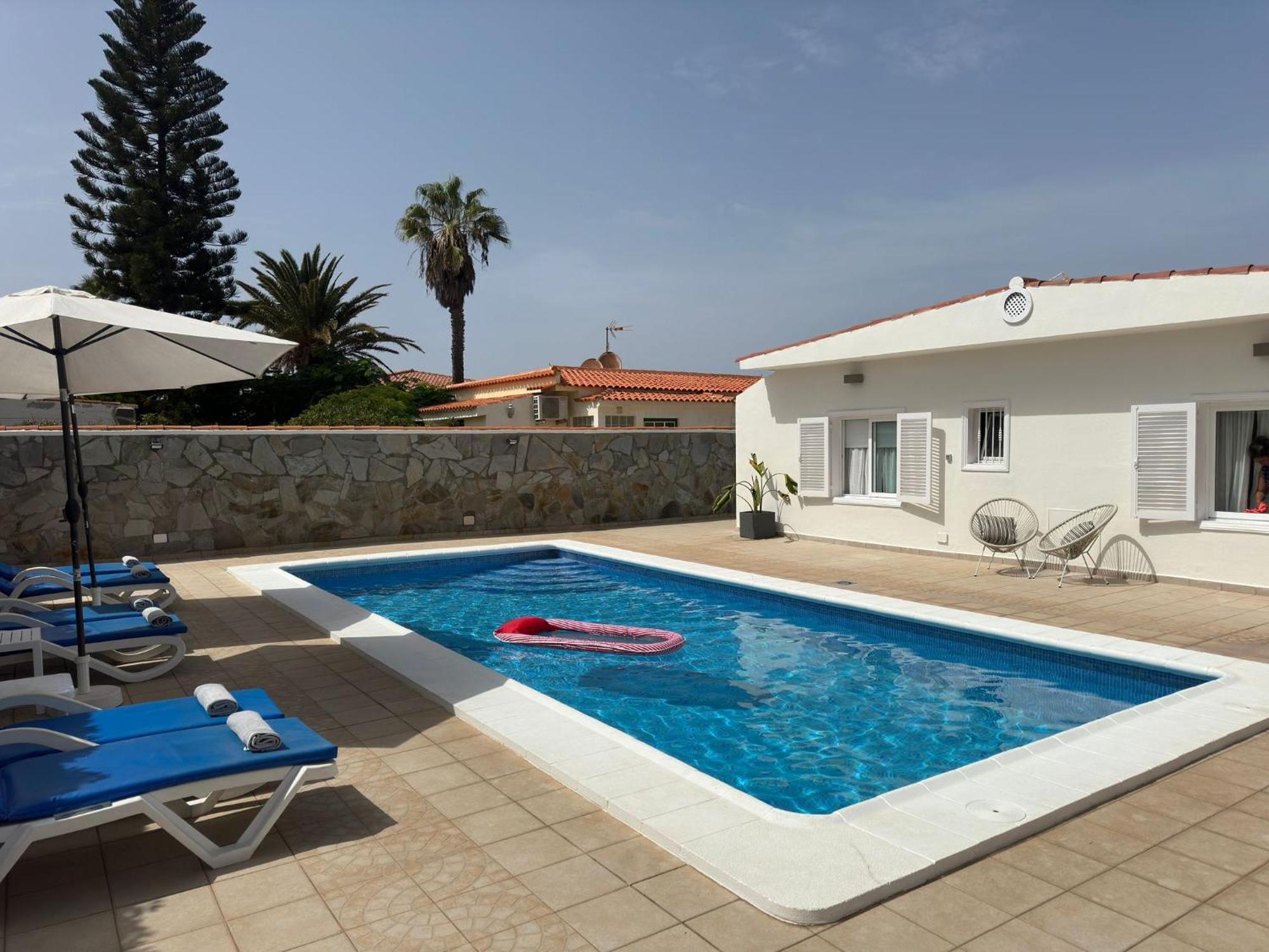 Beachfront Villa And Pool Puerto de Santiago  Luaran gambar