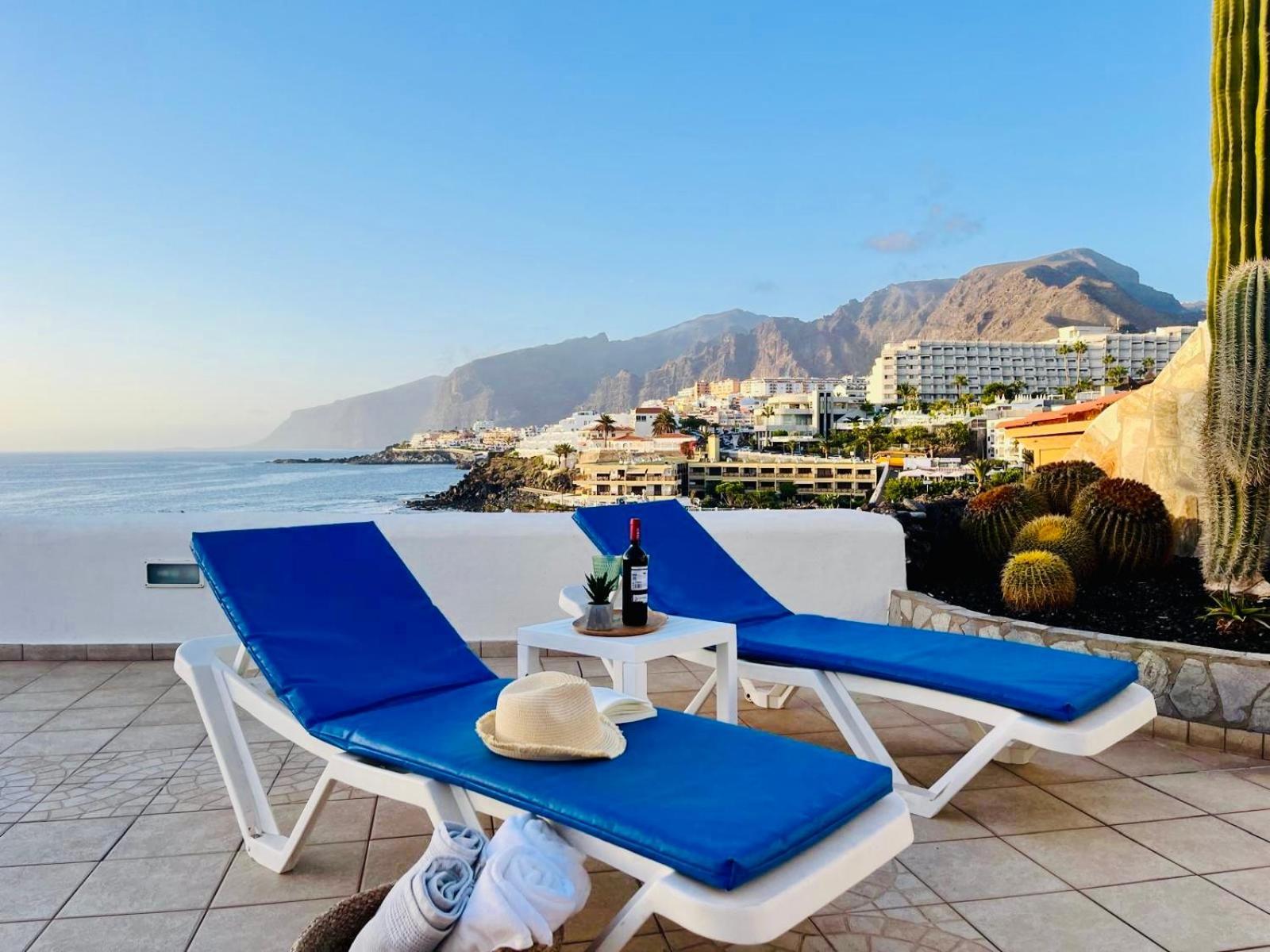 Beachfront Villa And Pool Puerto de Santiago  Luaran gambar
